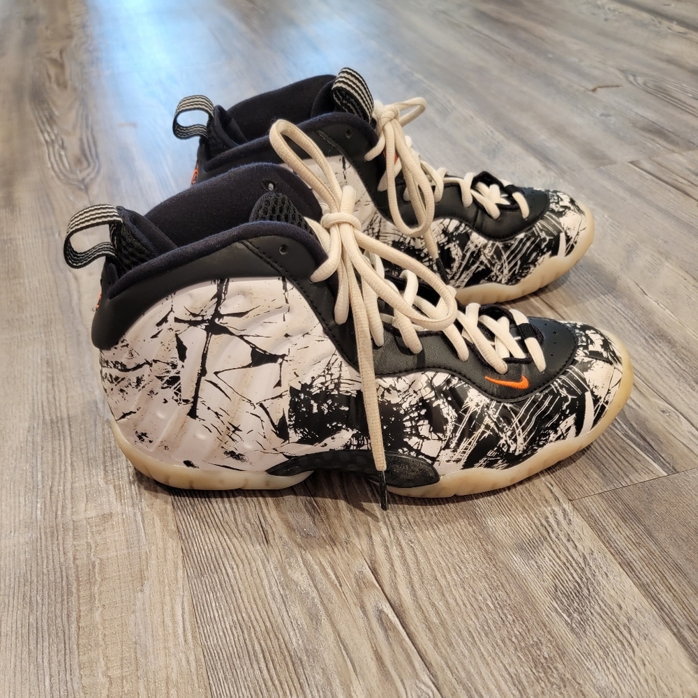 Nike Kid's Little Posite One (BG) SB Black/Orange/White Sz 4.5Y
